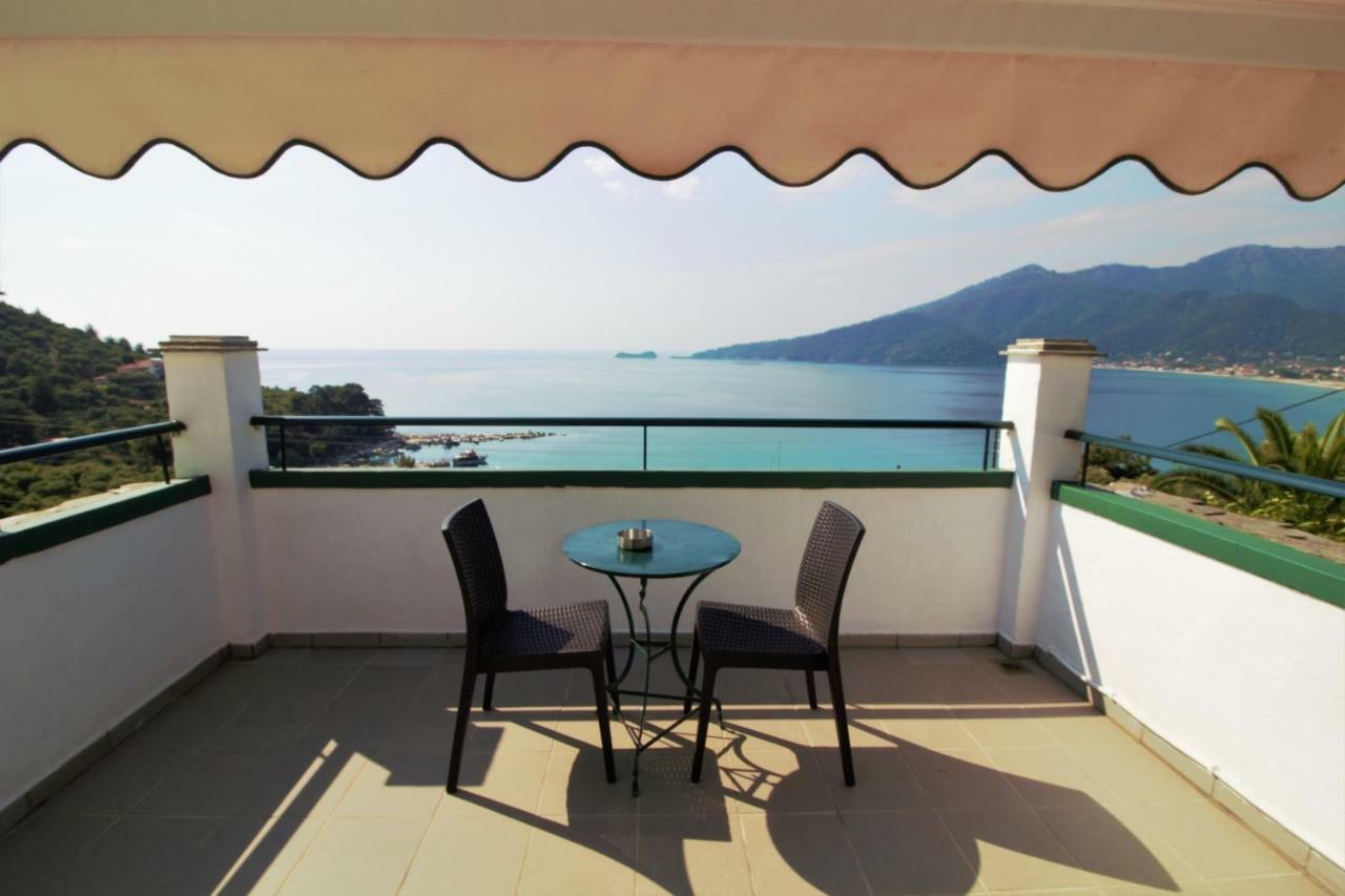Dionysos Hotel Skala Potamia  Extérieur photo