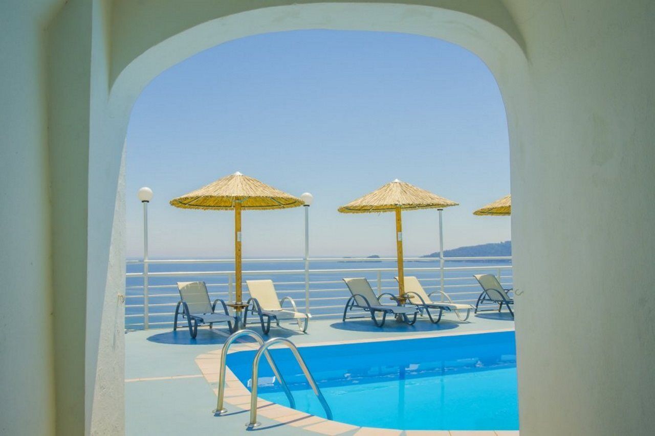 Dionysos Hotel Skala Potamia  Extérieur photo
